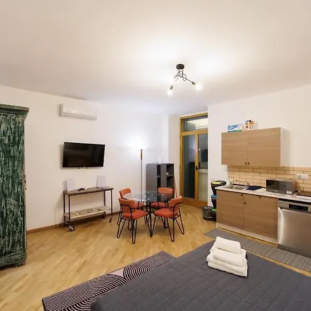Dante For Group And Family By Houseinnaples Apartment Naples