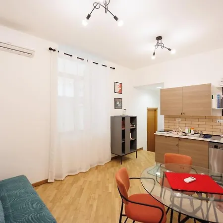 Apartment Dante For Group And Family By Houseinnaples Naples